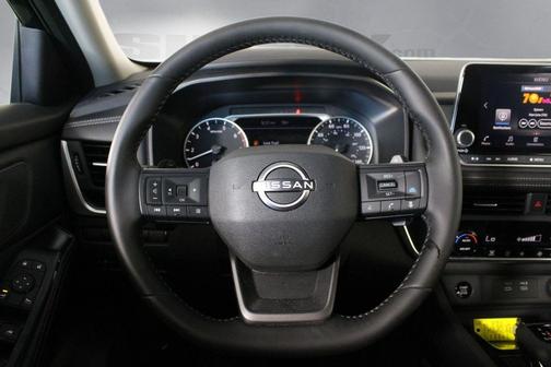 Super Black 2025 Nissan Rogue SV
