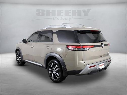 2023 Nissan Pathfinder Platinum 4WD