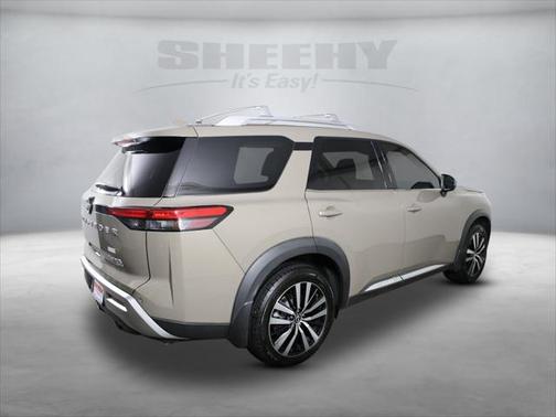 2023 Nissan Pathfinder Platinum 4WD