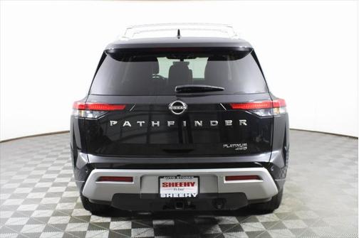 2023 Nissan Pathfinder Platinum 4WD