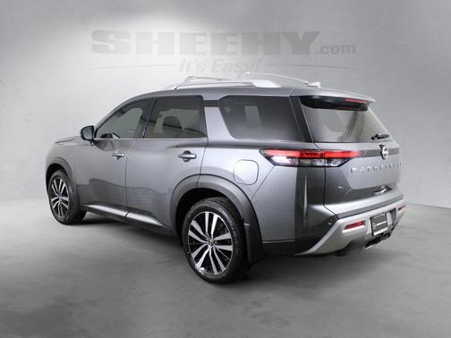 2024 Nissan Pathfinder Platinum 4WD