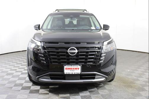 Super Black 2026 Nissan Pathfinder Platinum