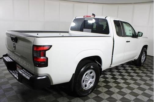 2025 Nissan Frontier S