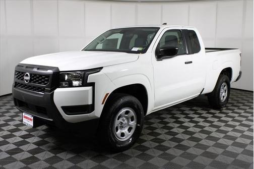 2025 Nissan Frontier S