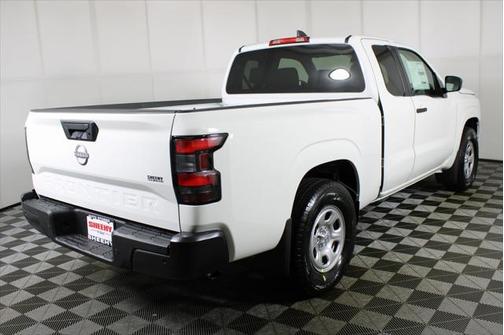 2025 Nissan Frontier S