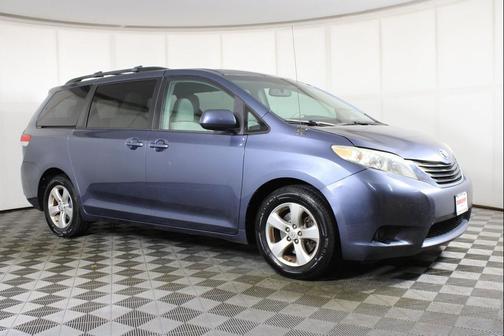 2013 Toyota Sienna LE