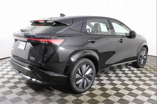 2023 Nissan ARIYA EVOLVE+