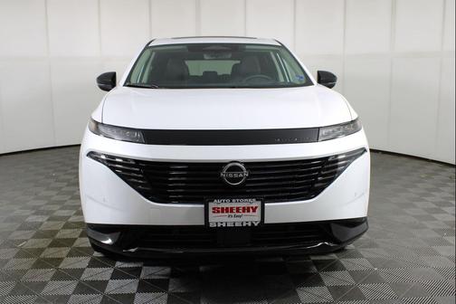 White Pearl 2026 Nissan Murano Platinum