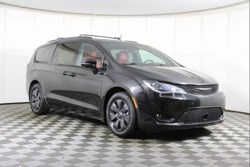 2020 Chrysler Pacifica Hybrid Red S Edition