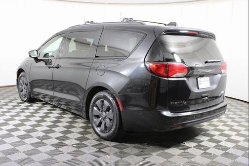 2020 Chrysler Pacifica Hybrid Red S Edition