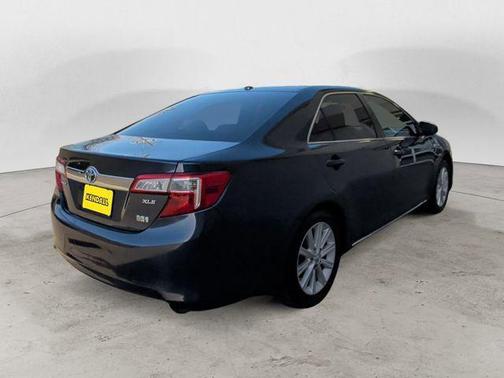 2014 Toyota Camry Hybrid LE
