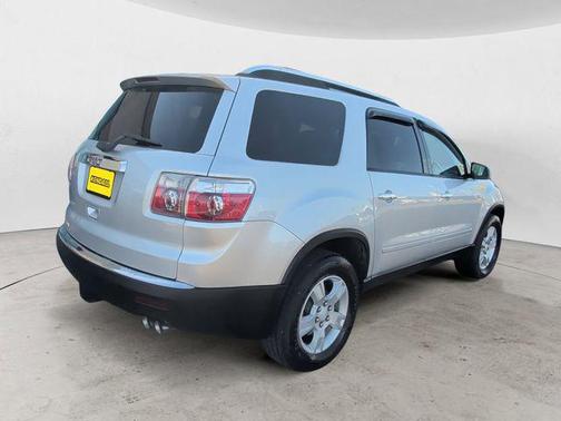 Quicksilver Metallic 2009 GMC Acadia SLE-1