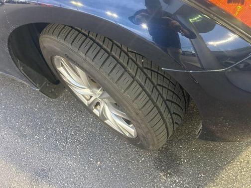 2019 INFINITI Q70 3.7 LUXE