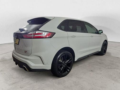 2022 Ford Edge ST