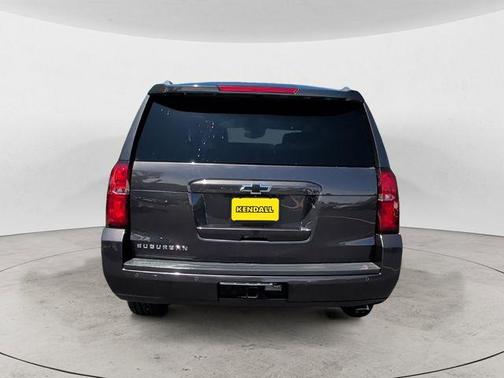 Tungsten Metallic 2017 Chevrolet Suburban LT