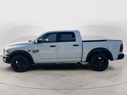 Bright White Clearcoat 2021 RAM 1500 Classic Warlock Crew Cab 4x4 5'7' Box