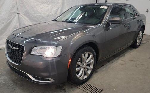 2017 Chrysler 300 Limited