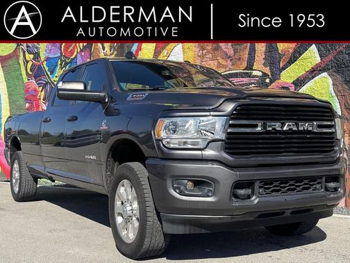 2019 RAM 3500 Big Horn Crew Cab 4x4 8' Box