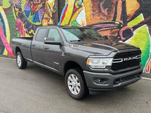 2019 RAM 3500 Big Horn Crew Cab 4x4 8' Box