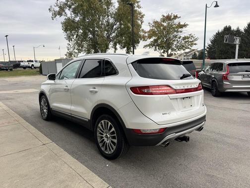 2015 Lincoln MKC Base