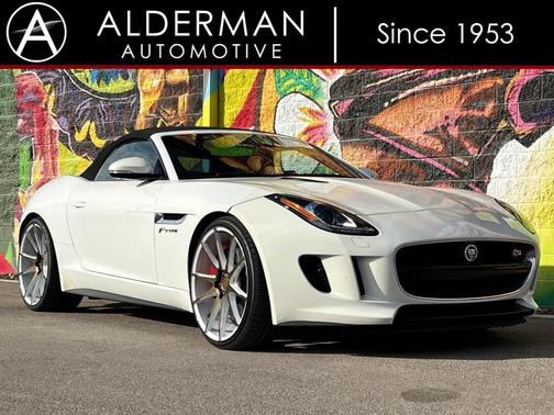 2014 Jaguar F-TYPE V8 S