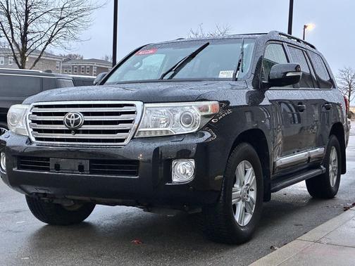 2013 Toyota Land Cruiser Base