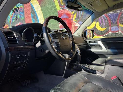 2013 Toyota Land Cruiser Base