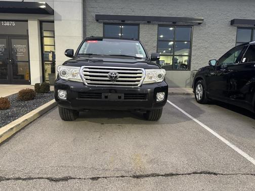 2013 Toyota Land Cruiser Base