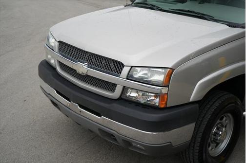 2004 Chevrolet Silverado 2500 LT H/D Extended Cab