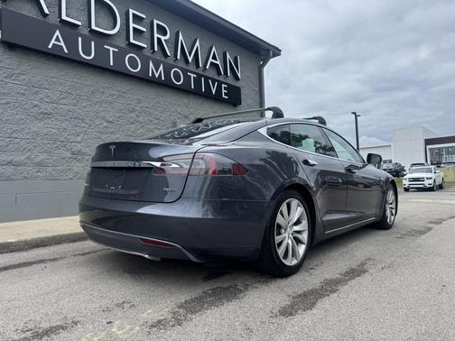 2016 Tesla Model S 70D