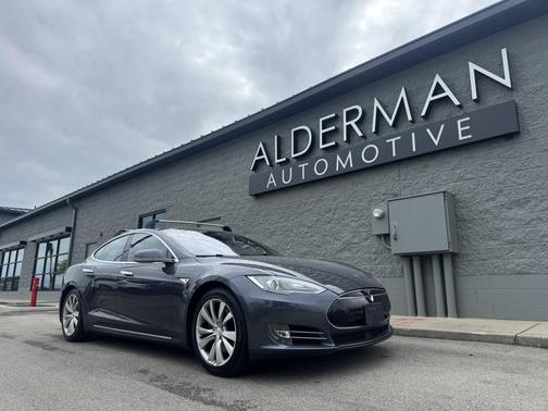2016 Tesla Model S 70D