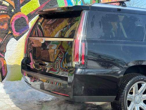 2019 Cadillac Escalade ESV Premium Luxury