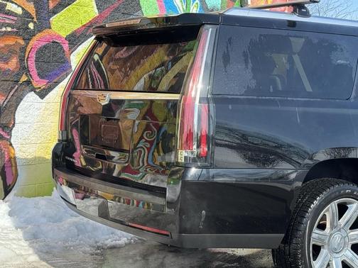 2019 Cadillac Escalade ESV Premium Luxury