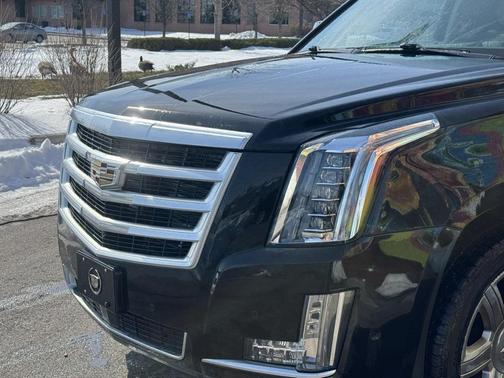 2019 Cadillac Escalade ESV Premium Luxury