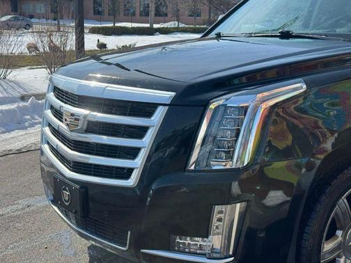 2019 Cadillac Escalade ESV Premium Luxury
