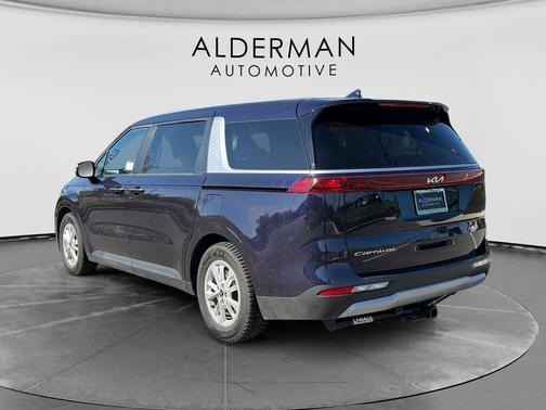 Deep Chroma Blue 2022 Kia Carnival LXS
