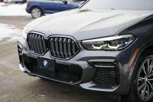 2022 BMW X6 xDrive40i
