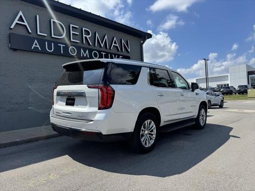 2023 GMC Yukon SLT
