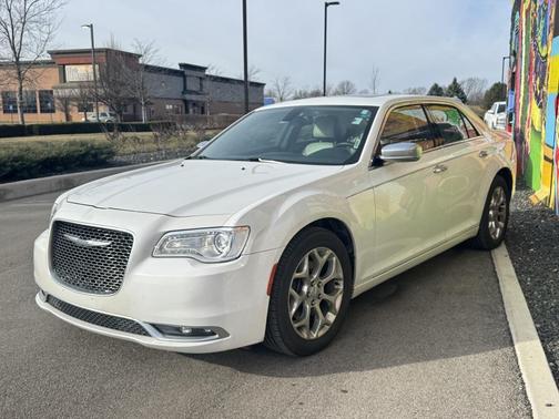 2016 Chrysler 300C Platinum