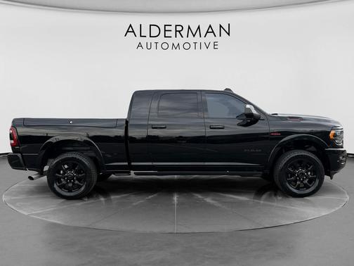 Diamond Black Crystal Pearlcoat 2020 RAM 2500 Limited Mega Cab 4x4 6'4' Box