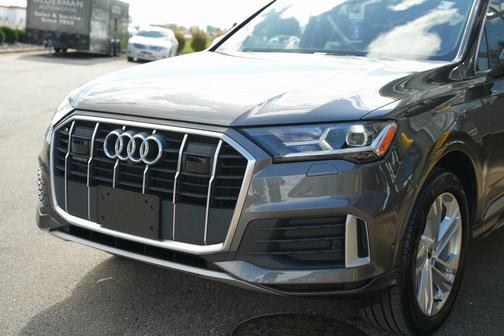 2021 Audi Q7 45 Premium Plus