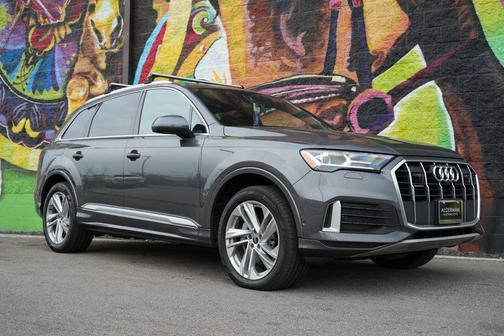2021 Audi Q7 45 Premium Plus