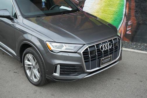 2021 Audi Q7 45 Premium Plus