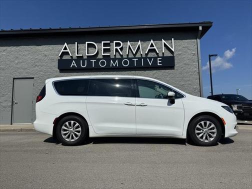 2017 Chrysler Pacifica Touring