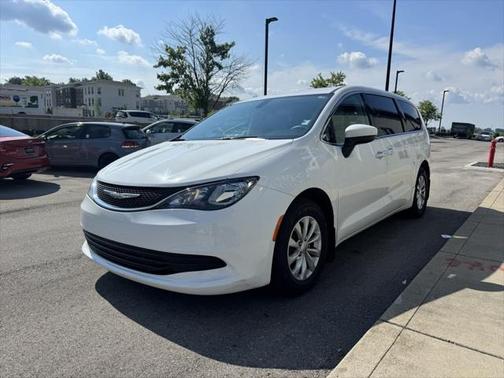 2017 Chrysler Pacifica Touring