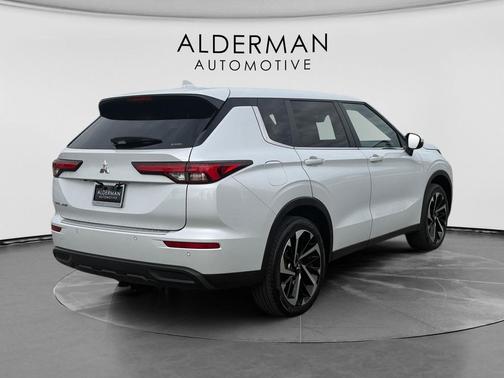 2022 Mitsubishi Outlander ES 2.5 S-AWC