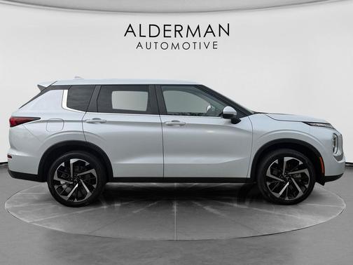 2022 Mitsubishi Outlander ES 2.5 S-AWC