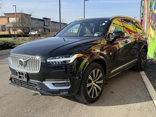 2024 Volvo XC90 B6 Plus Bright Theme 7-Seater