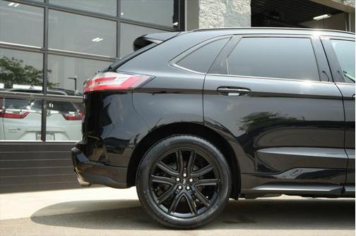 2020 Ford Edge ST