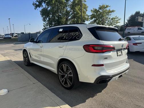 2020 BMW X5 M50i